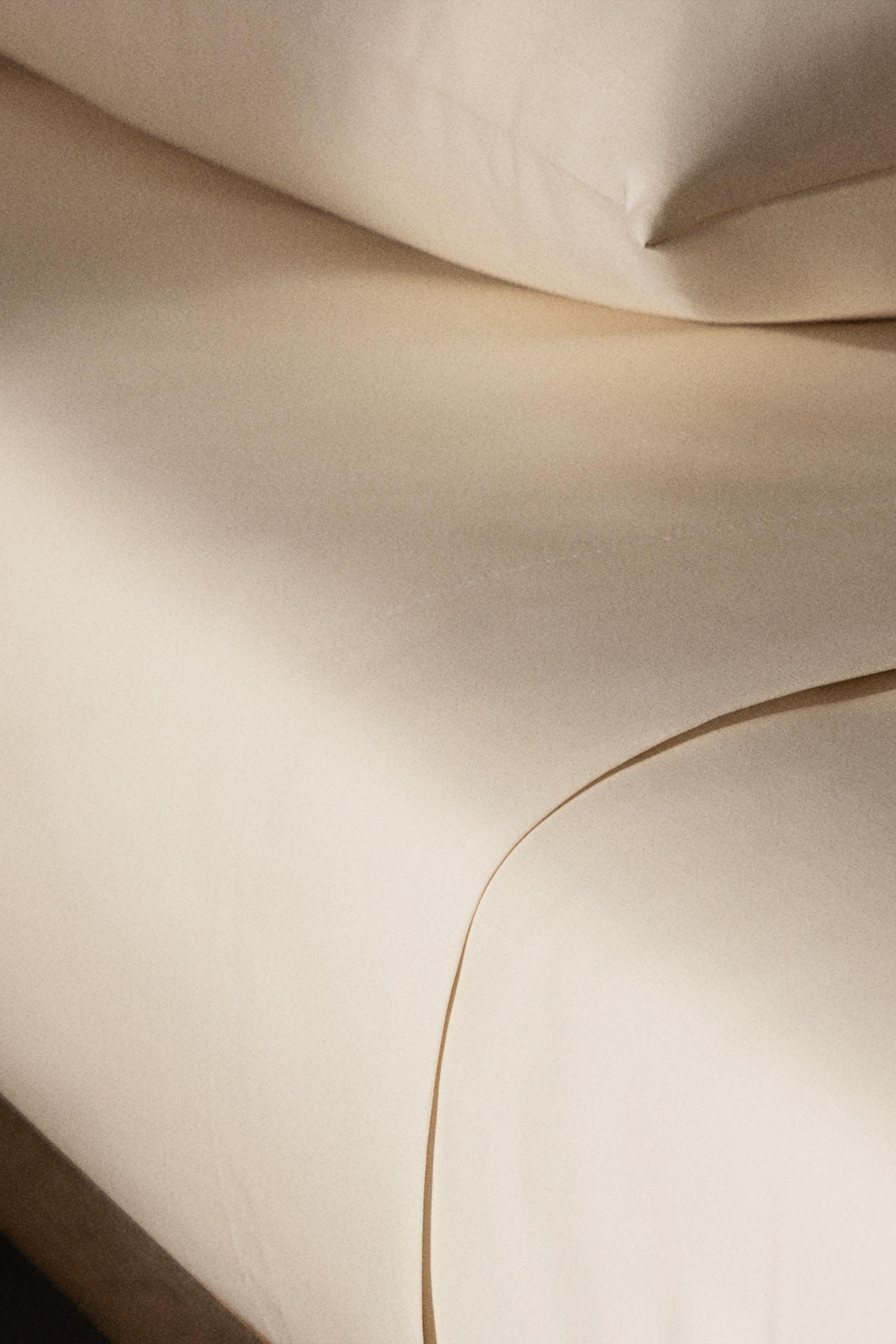 SATEEN FLAT SHEET (1000 THREAD COUNT)